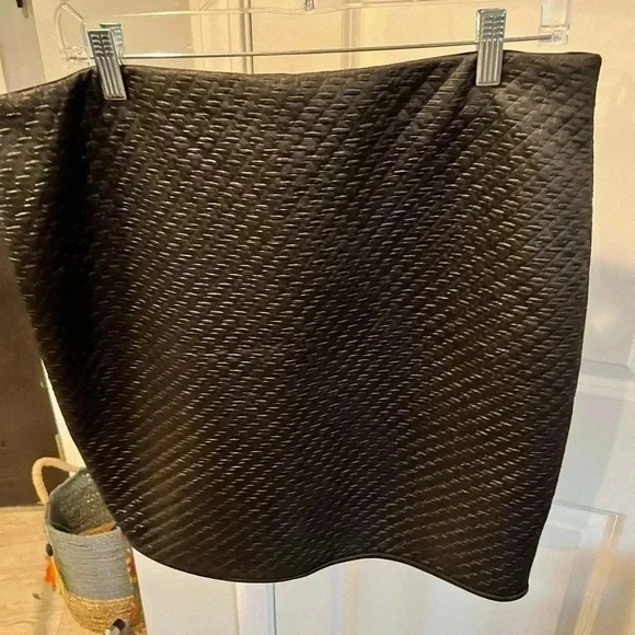 Max Studio Pull-On Skirt - XL - Picture 2 of 6